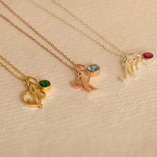 Colar Letra Inicial com Pedra | Personalizado